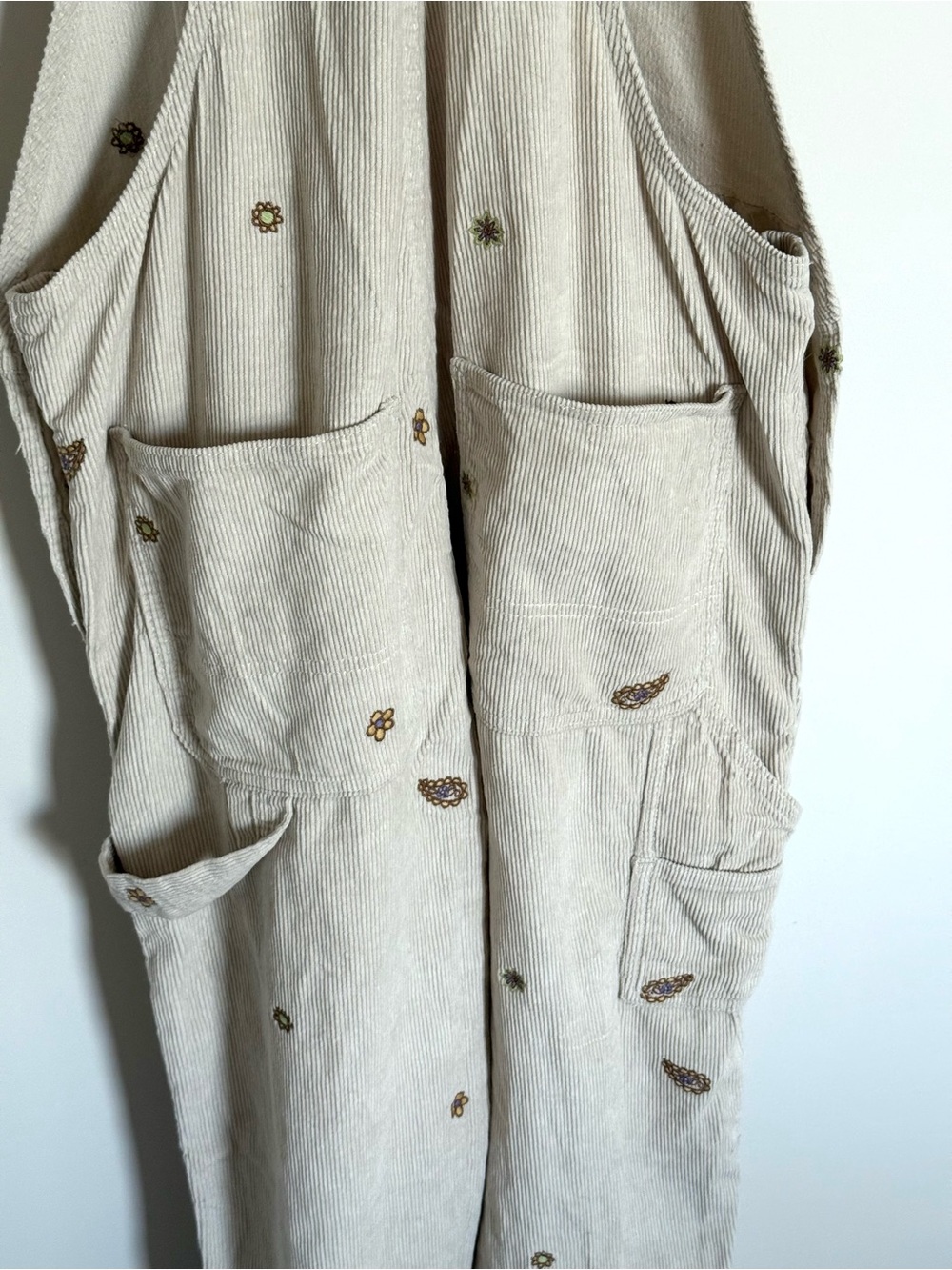Vans Ground Work Hollywell Corduroy Embroidered Overalls Ivory Cream Medium - Picture 8 of 16